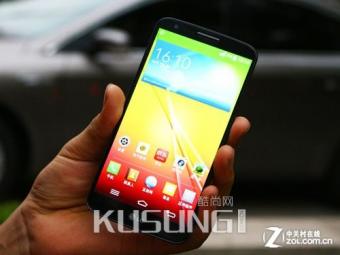 ����800�ĺ˴����� LG G2�����ۼ�2699Ԫ