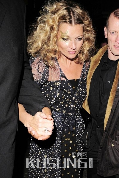 Kate Moss߳ʱ20 ɸƵĴ