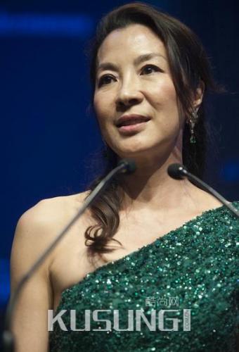 ������˹���ҫ����amfAR��۴�������