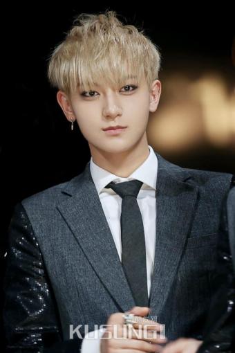 EXO����躻�Ӧ��ԼSM�¼����Բ��� �ж�