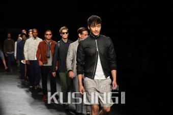 �������й�ʱ����Ƭ������װ����ʱװ��