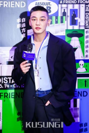 ����������Studio Concrete�����ң��ս�ABSOLUT. LAB �����Գ���ʵ���ҡ�